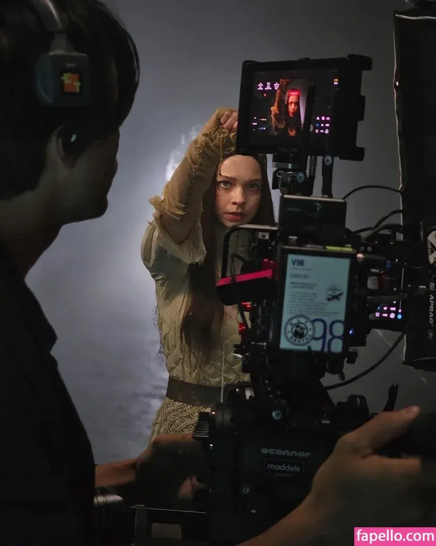 Emma Myers Onlyfans Photo Gallery 