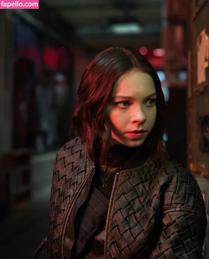 Emma Myers Onlyfans Photo Gallery 