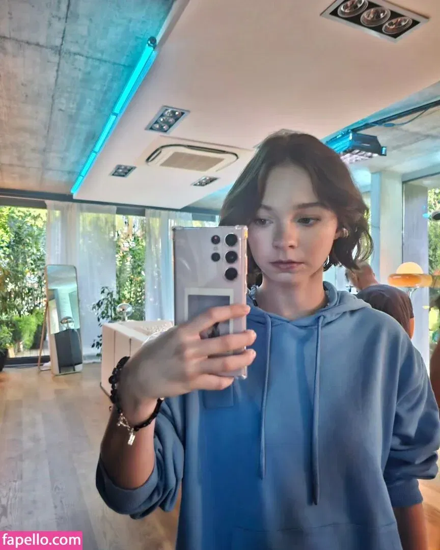 Emma Myers Onlyfans Photo Gallery 