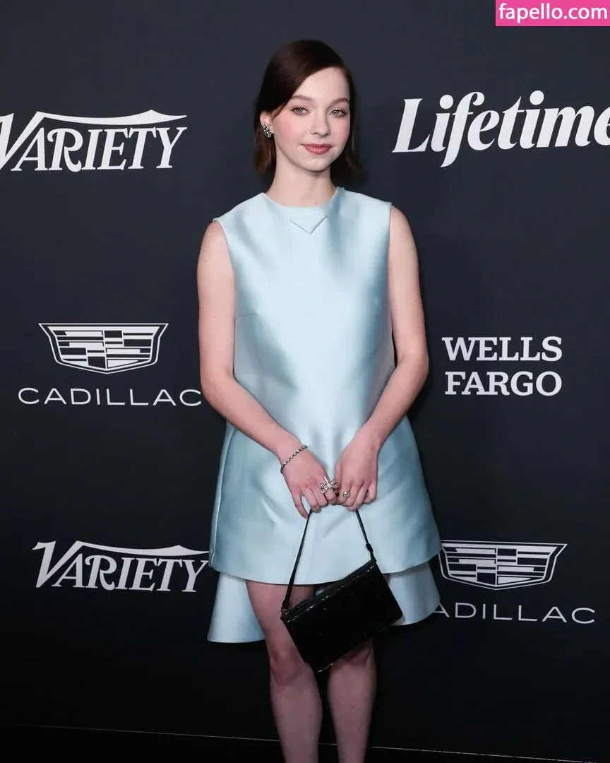 Emma Myers Onlyfans Photo Gallery 