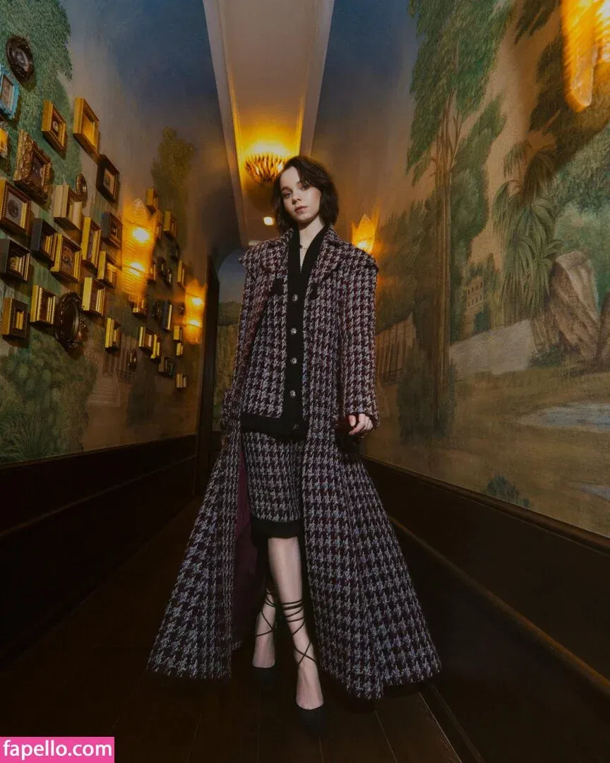 Emma Myers Onlyfans Photo Gallery 