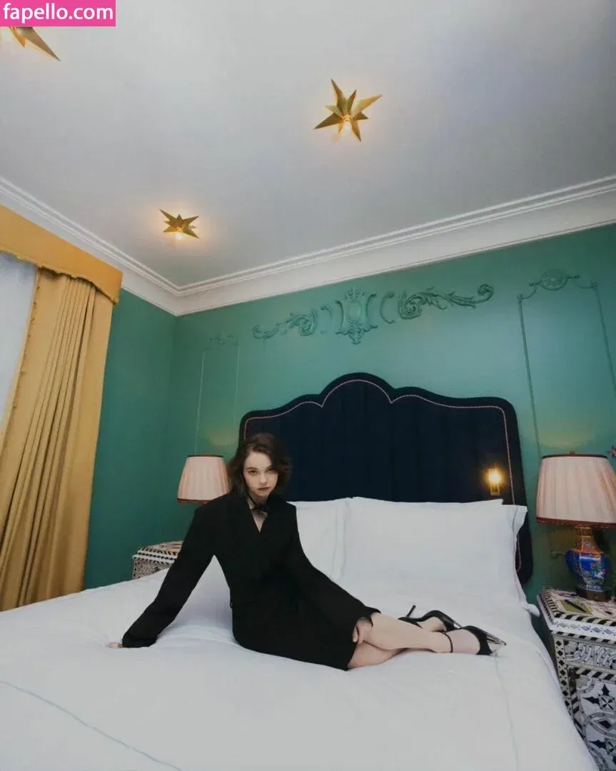 Emma Myers Onlyfans Photo Gallery 