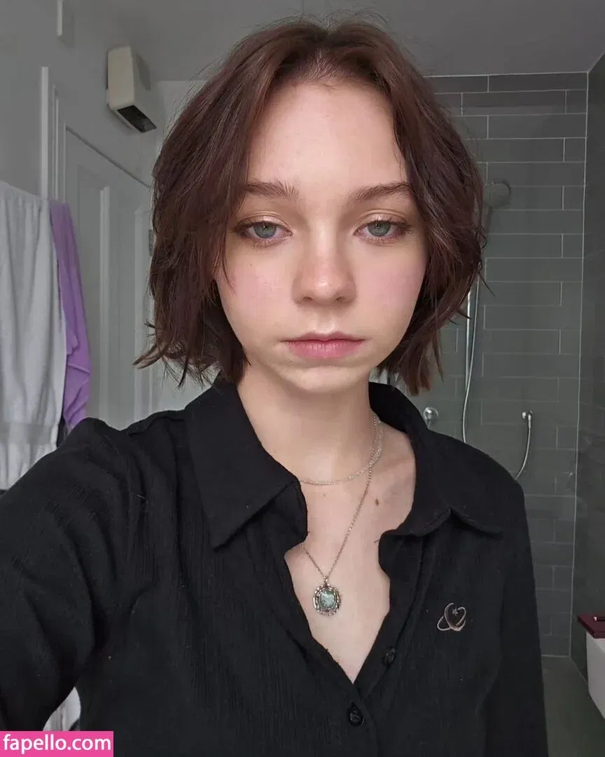 Emma Myers Onlyfans Photo Gallery 