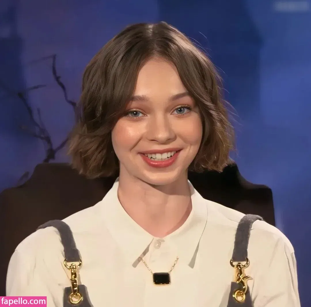 Emma Myers Onlyfans Photo Gallery 