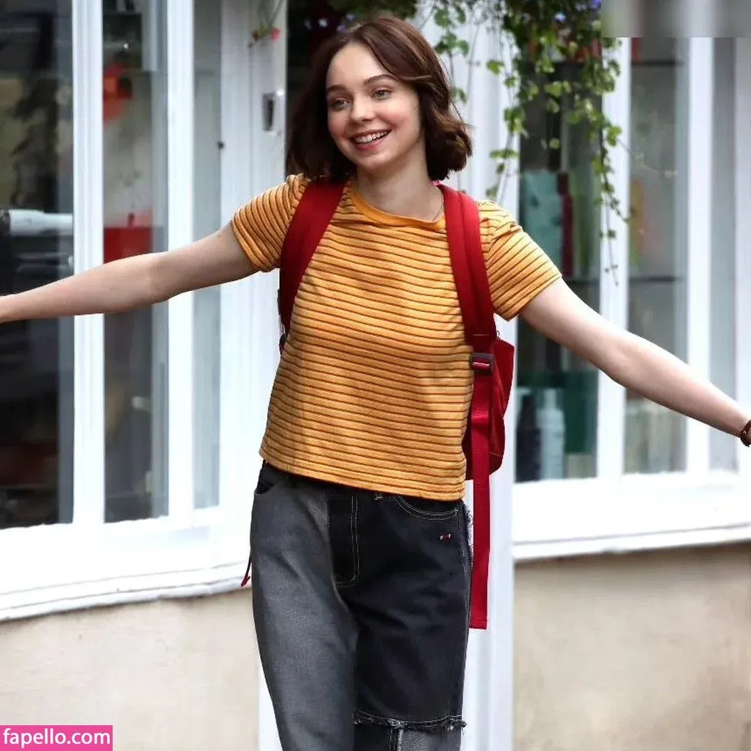 Emma Myers Onlyfans Photo Gallery 