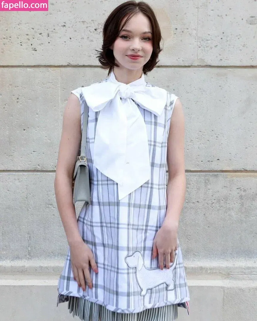 Emma Myers Onlyfans Photo Gallery 