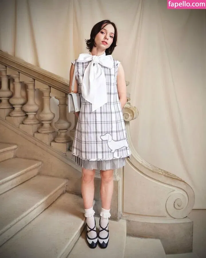 Emma Myers Onlyfans Photo Gallery 