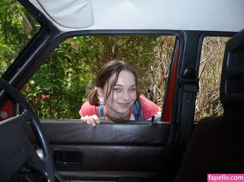 Emma Myers Onlyfans Photo Gallery 