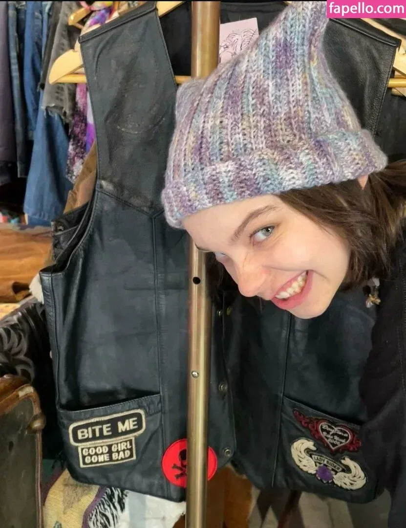 Emma Myers Onlyfans Photo Gallery 