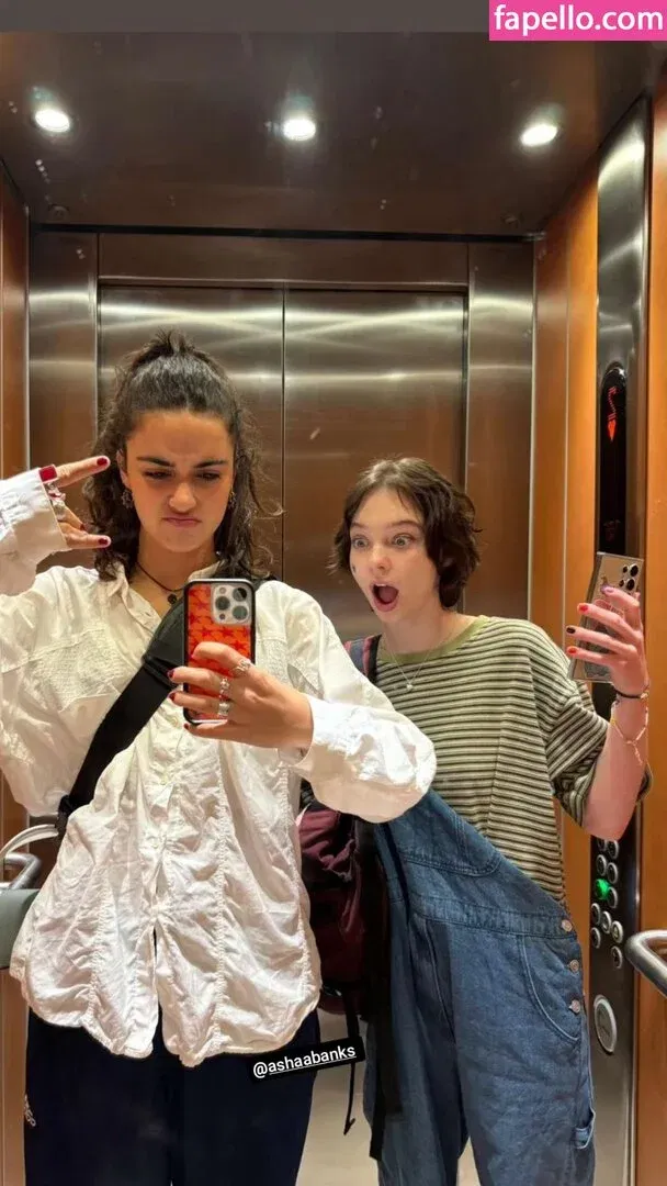 Emma Myers Onlyfans Photo Gallery 