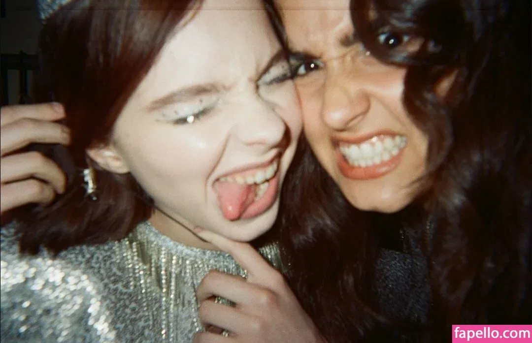 Emma Myers Onlyfans Photo Gallery 