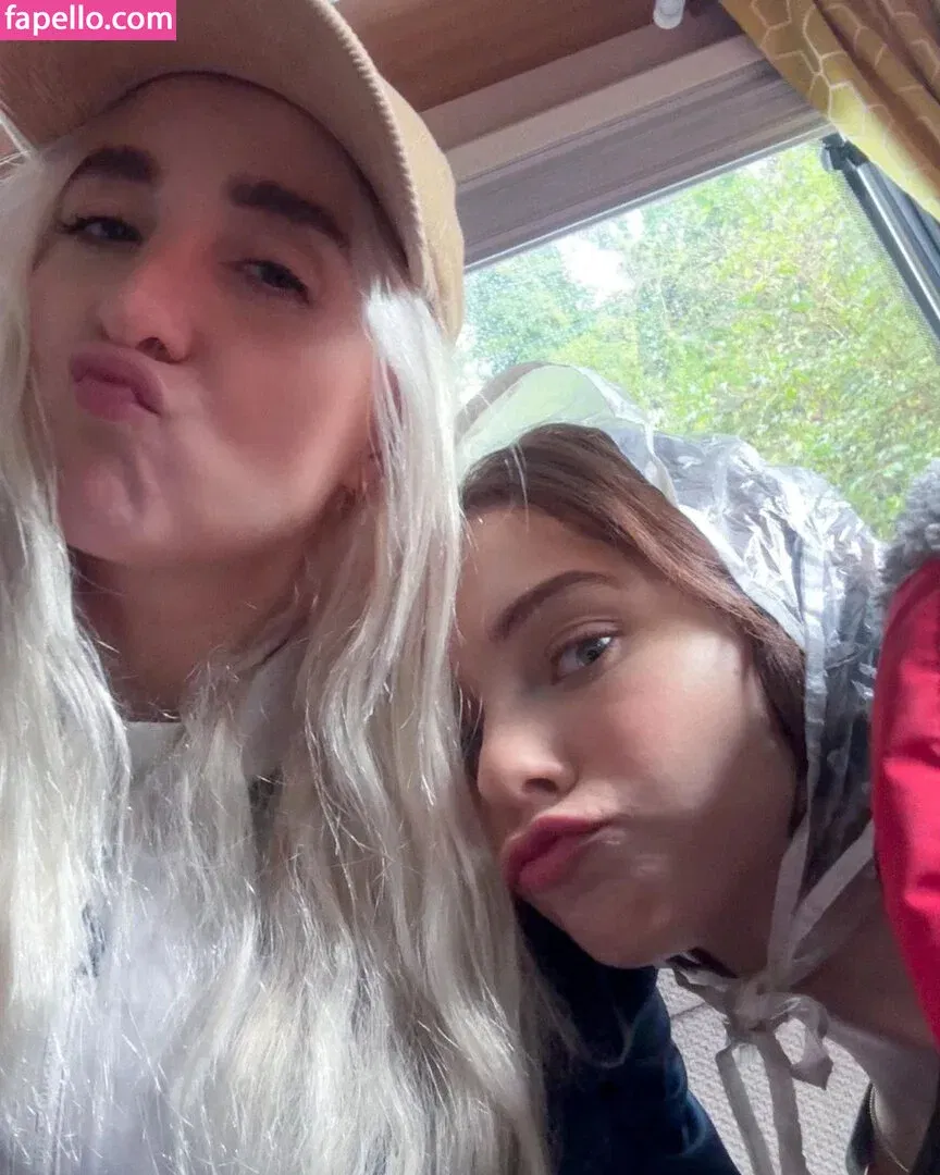 Emma Myers Onlyfans Photo Gallery 