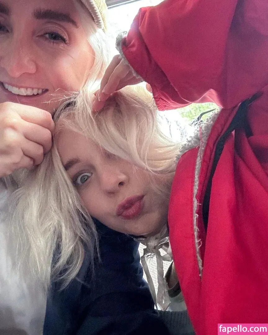 Emma Myers Onlyfans Photo Gallery 