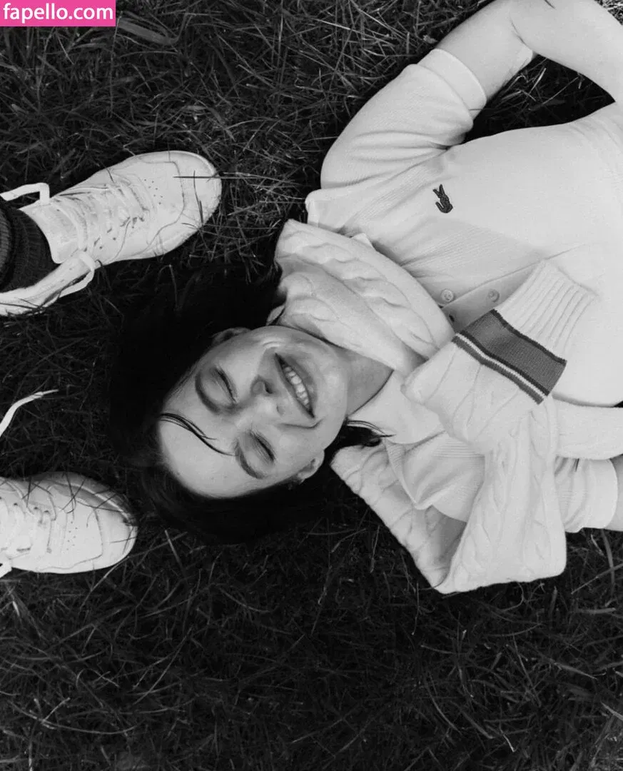 Emma Myers Onlyfans Photo Gallery 