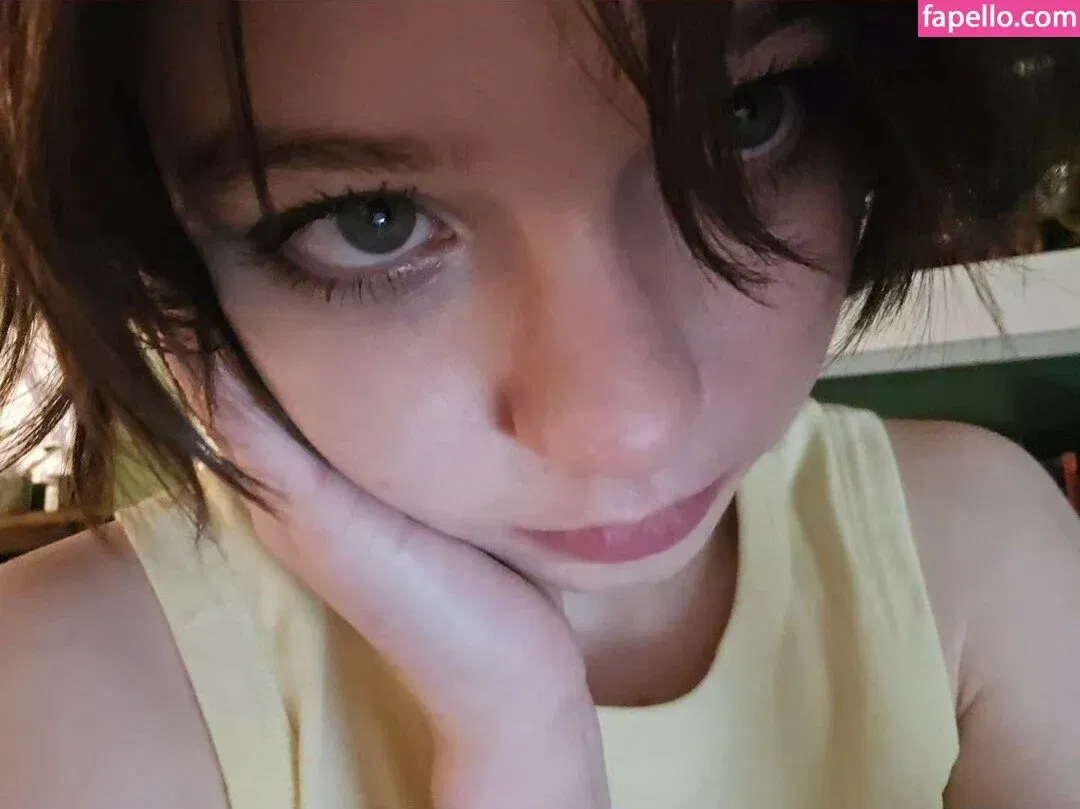 Emma Myers Onlyfans Photo Gallery 