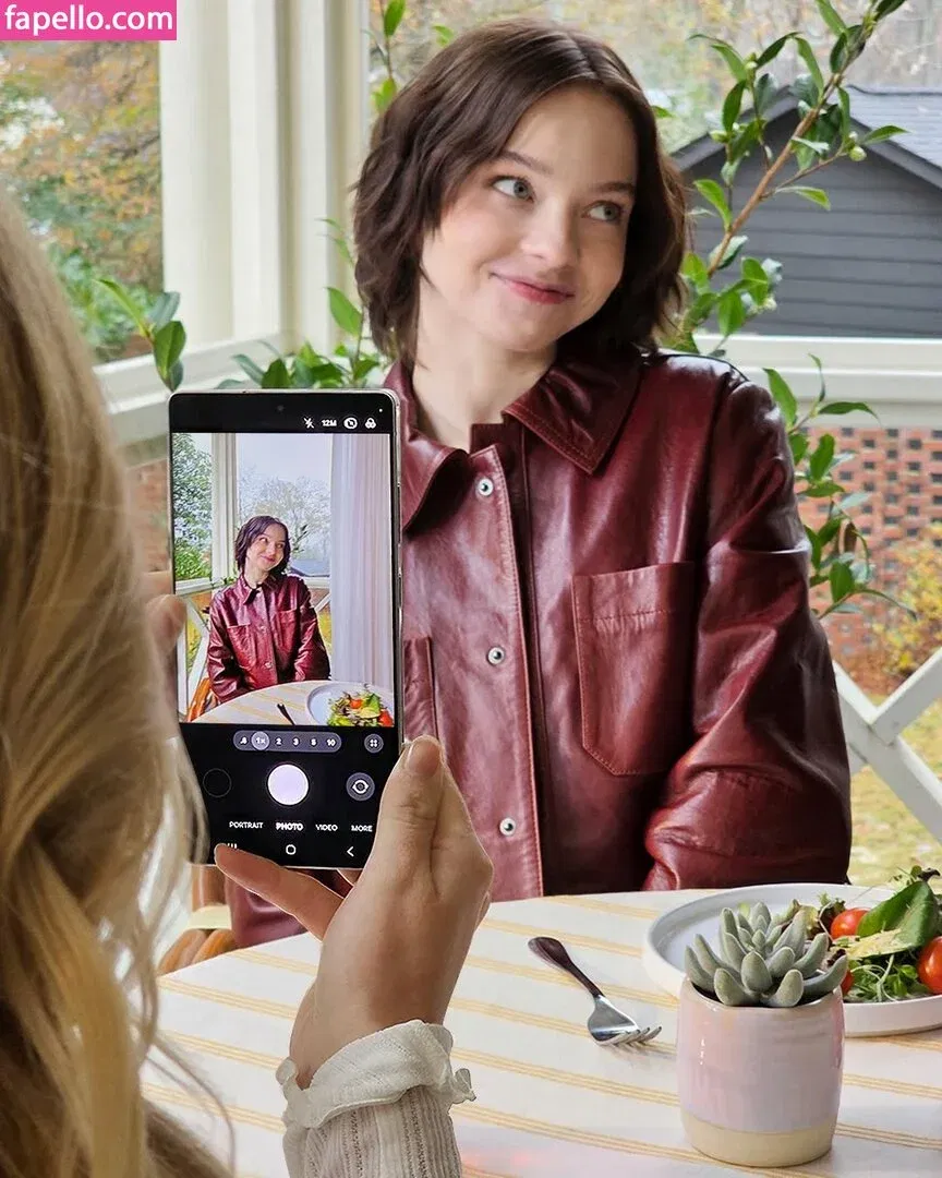 Emma Myers Onlyfans Photo Gallery 