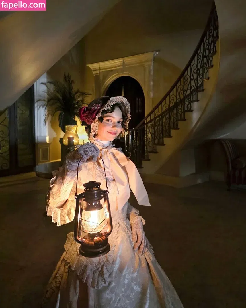 Emma Myers Onlyfans Photo Gallery 