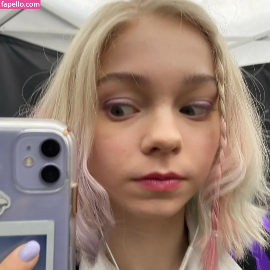 Emma Myers Onlyfans Photo Gallery 