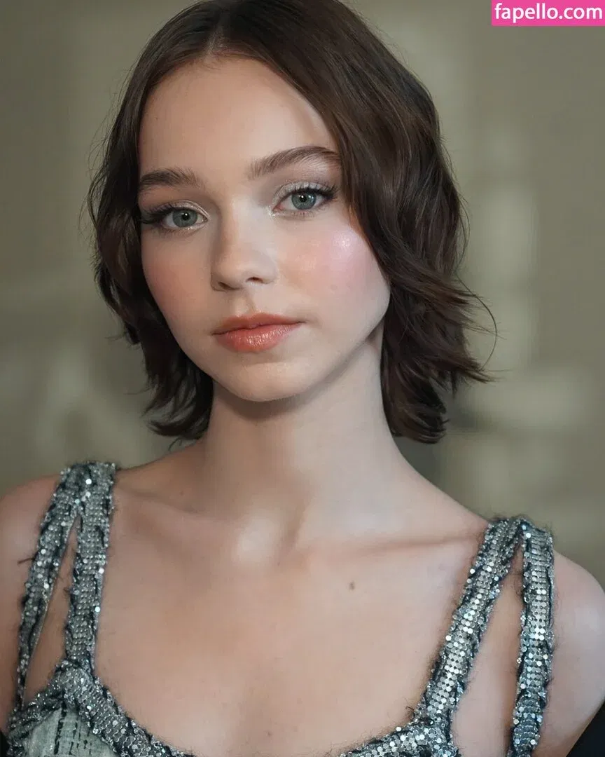 Emma Myers Onlyfans Photo Gallery 