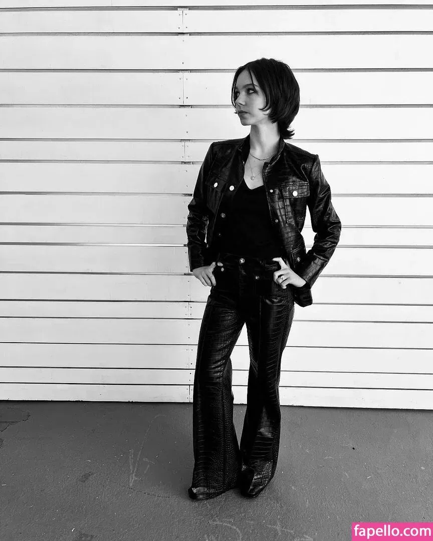 Emma Myers Onlyfans Photo Gallery 