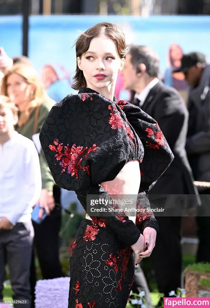 Emma Myers Onlyfans Photo Gallery 