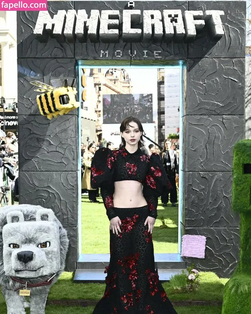 Emma Myers Onlyfans Photo Gallery 