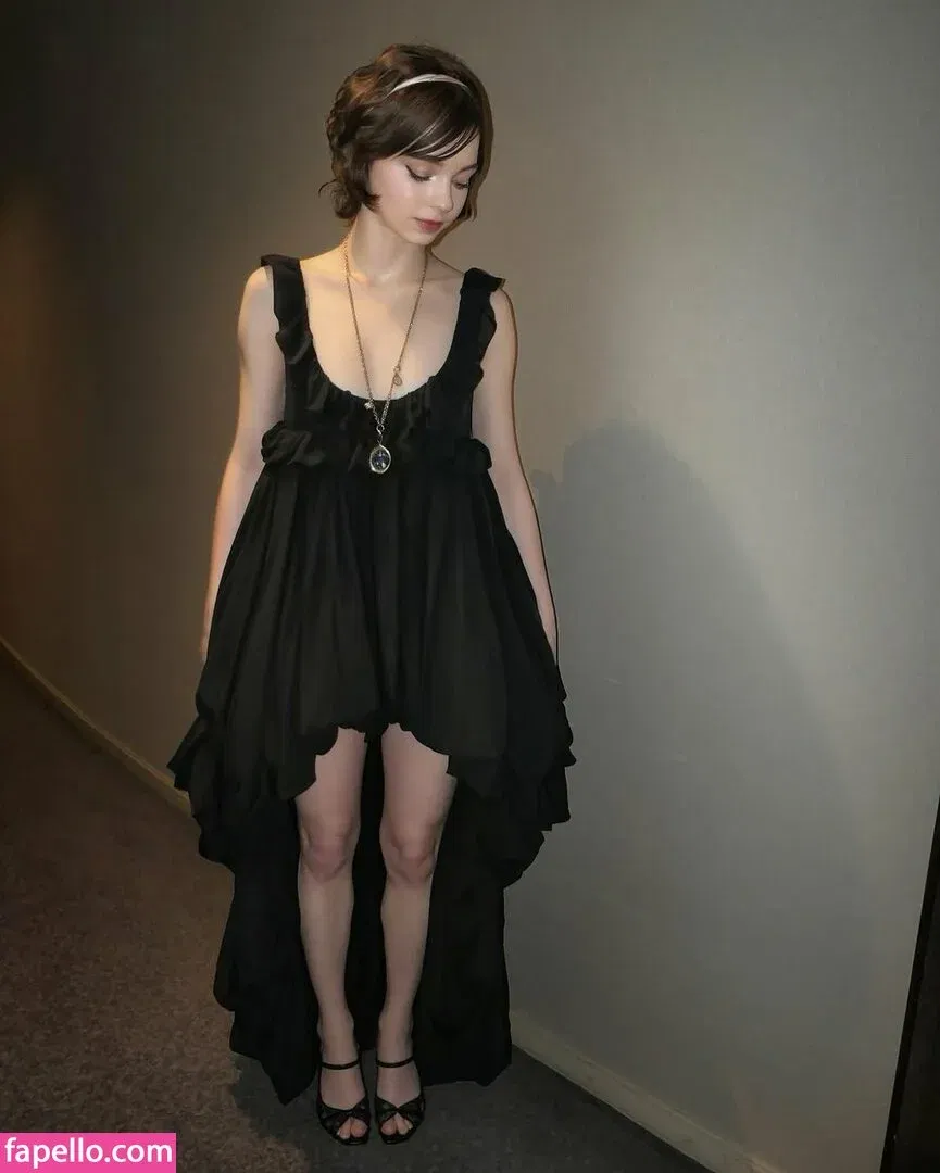 Emma Myers Onlyfans Photo Gallery 