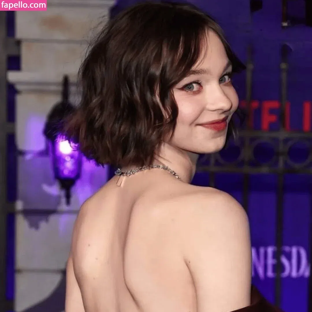 Emma Myers Onlyfans Photo Gallery 