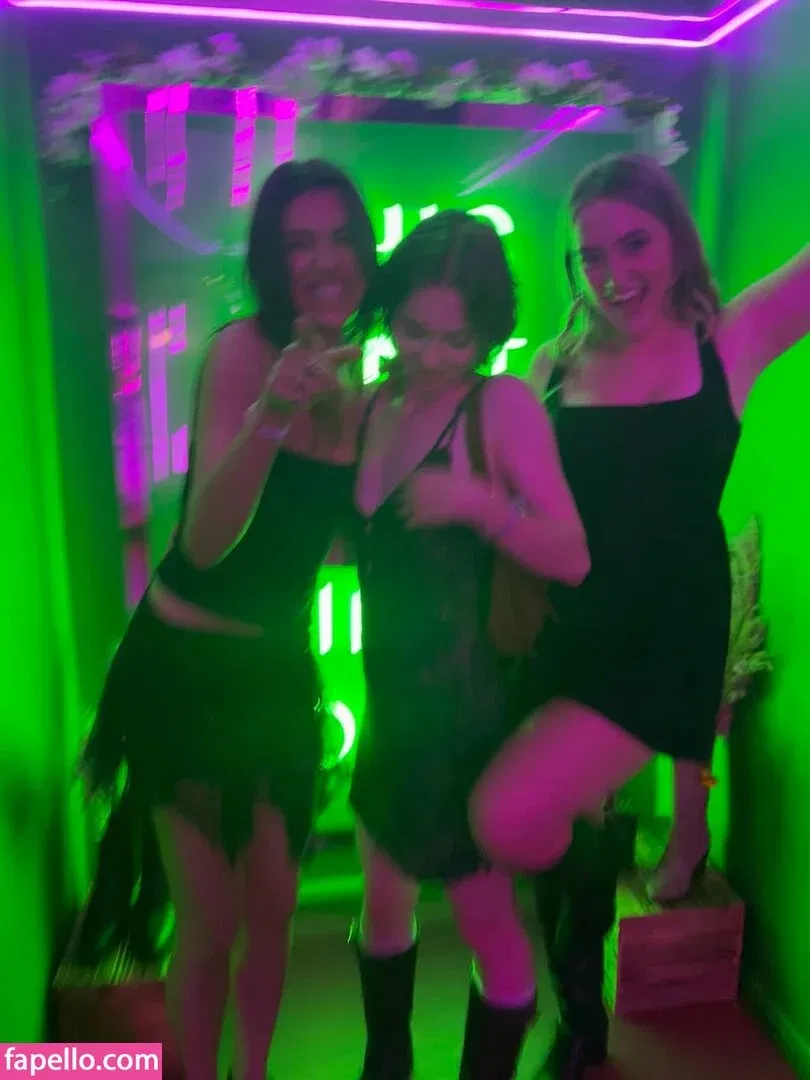 Emma Myers Onlyfans Photo Gallery 