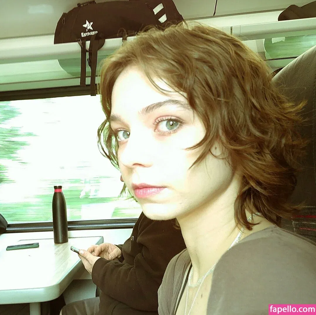 Emma Myers Onlyfans Photo Gallery 