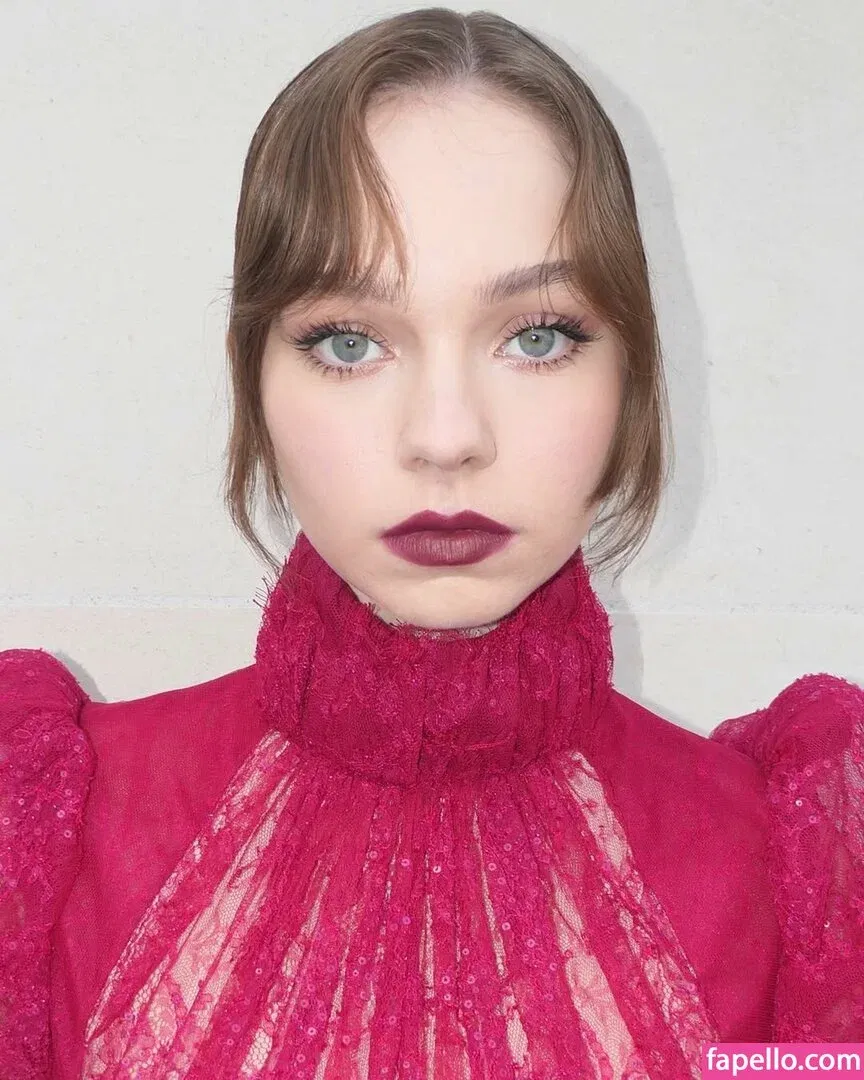 Emma Myers Onlyfans Photo Gallery 