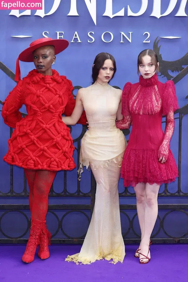 Emma Myers Onlyfans Photo Gallery 