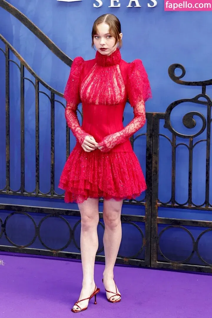 Emma Myers Onlyfans Photo Gallery 