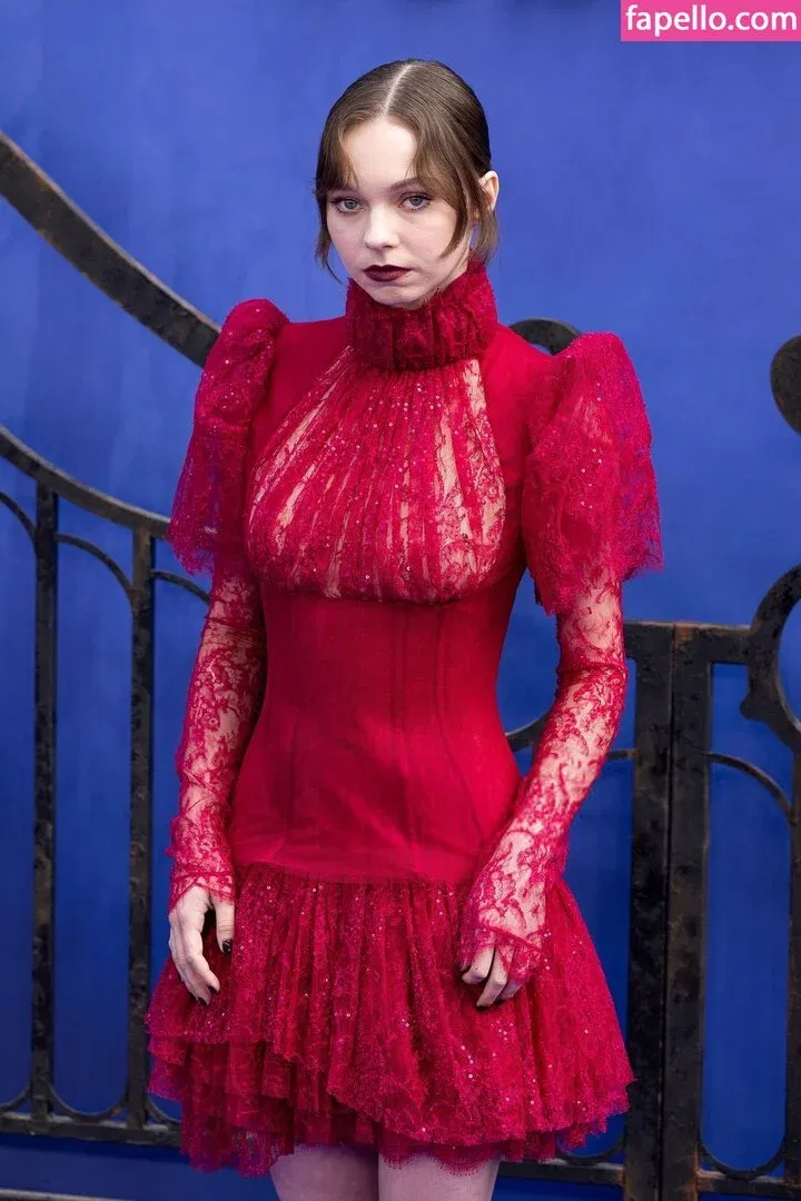 Emma Myers Onlyfans Photo Gallery 