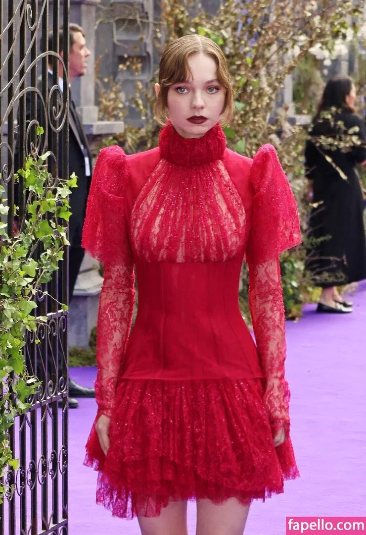 Emma Myers Onlyfans Photo Gallery 