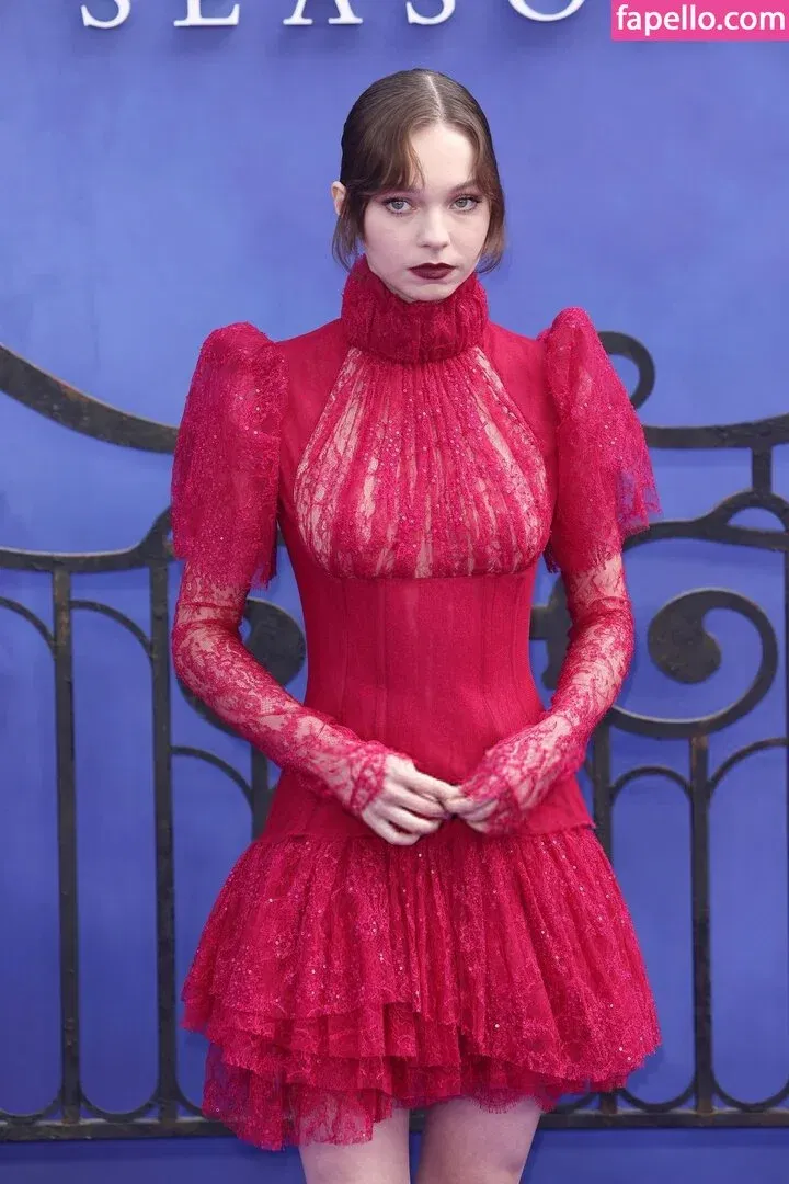 Emma Myers Onlyfans Photo Gallery 