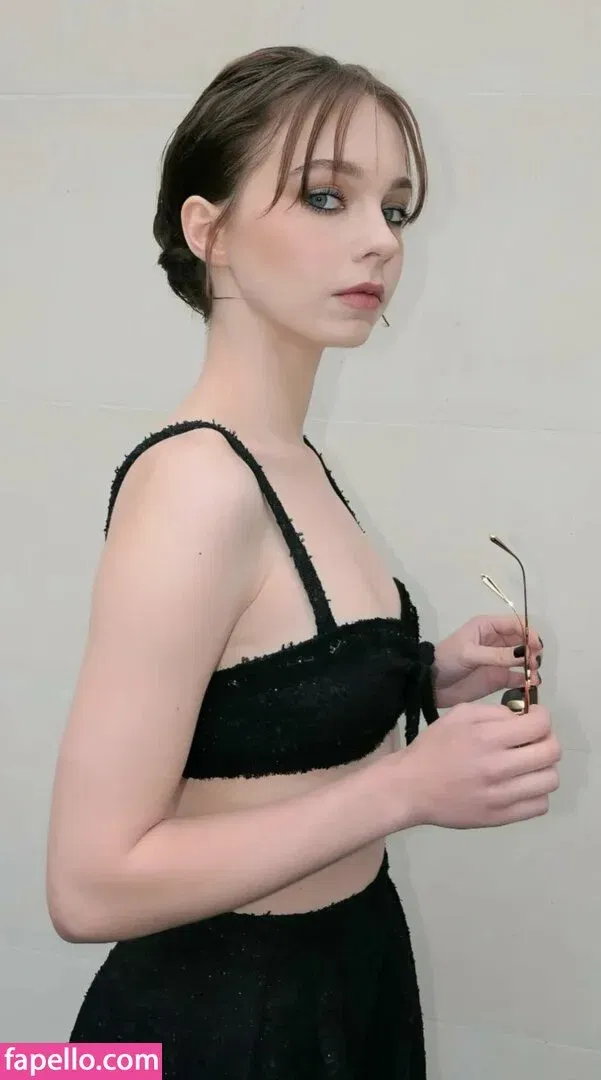 Emma Myers Onlyfans Photo Gallery 