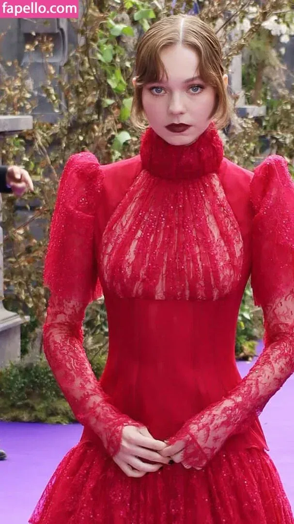 Emma Myers Onlyfans Photo Gallery 