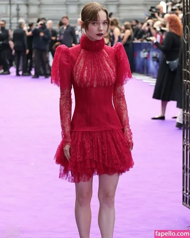 Emma Myers Onlyfans Photo Gallery 