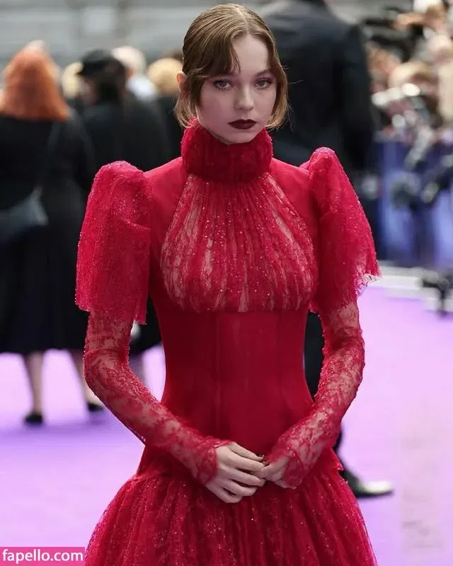 Emma Myers Onlyfans Photo Gallery 