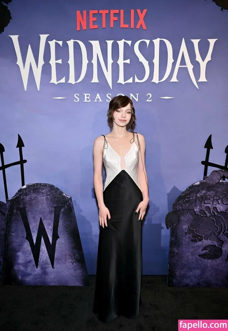 Emma Myers Onlyfans Photo Gallery 