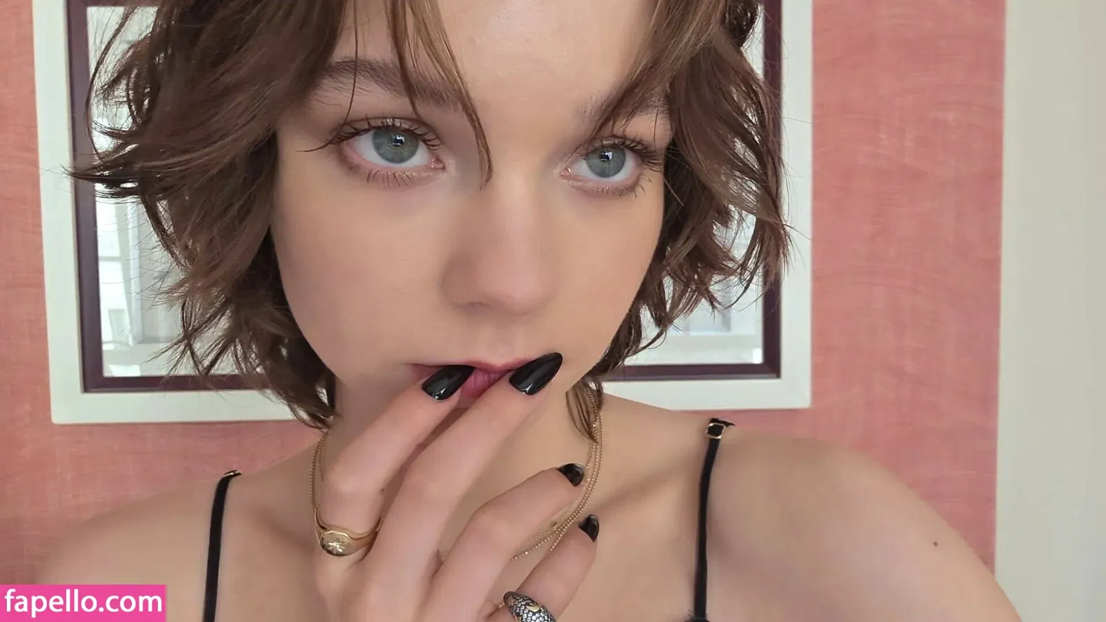 Emma Myers Onlyfans Photo Gallery 