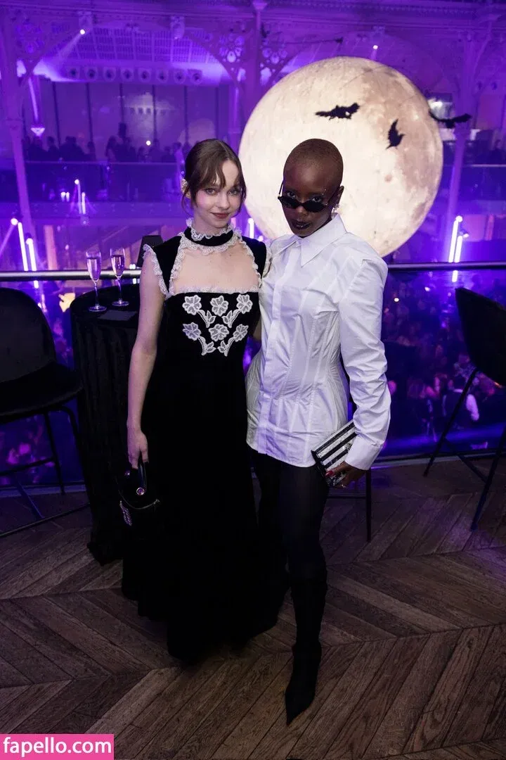 Emma Myers Onlyfans Photo Gallery 