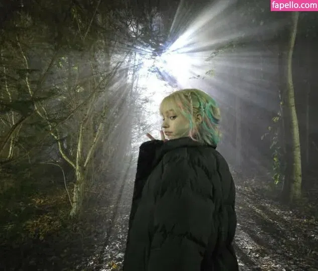 Emma Myers Onlyfans Photo Gallery 