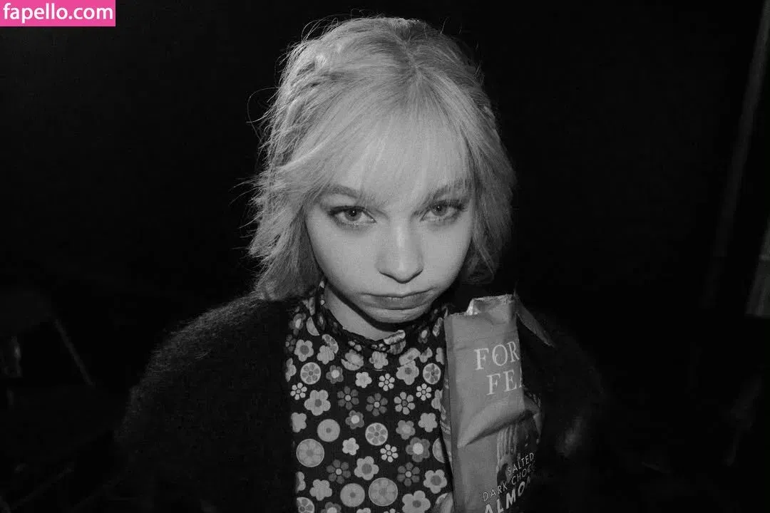 Emma Myers Onlyfans Photo Gallery 