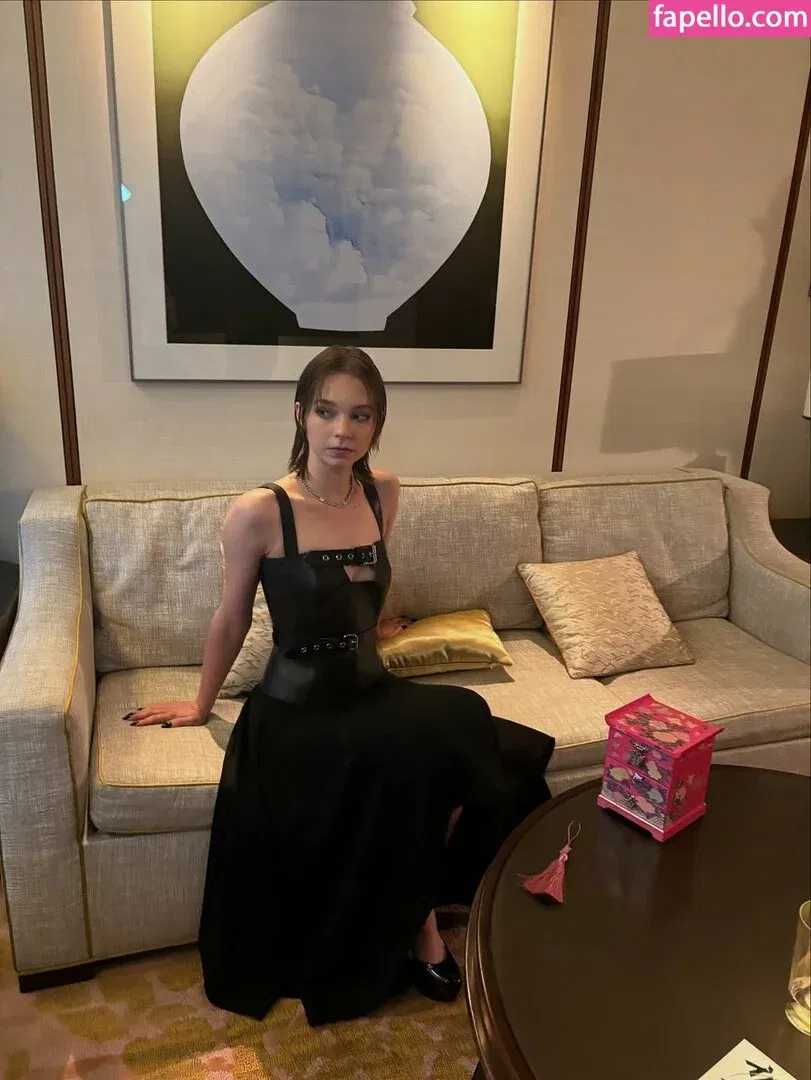 Emma Myers Onlyfans Photo Gallery 