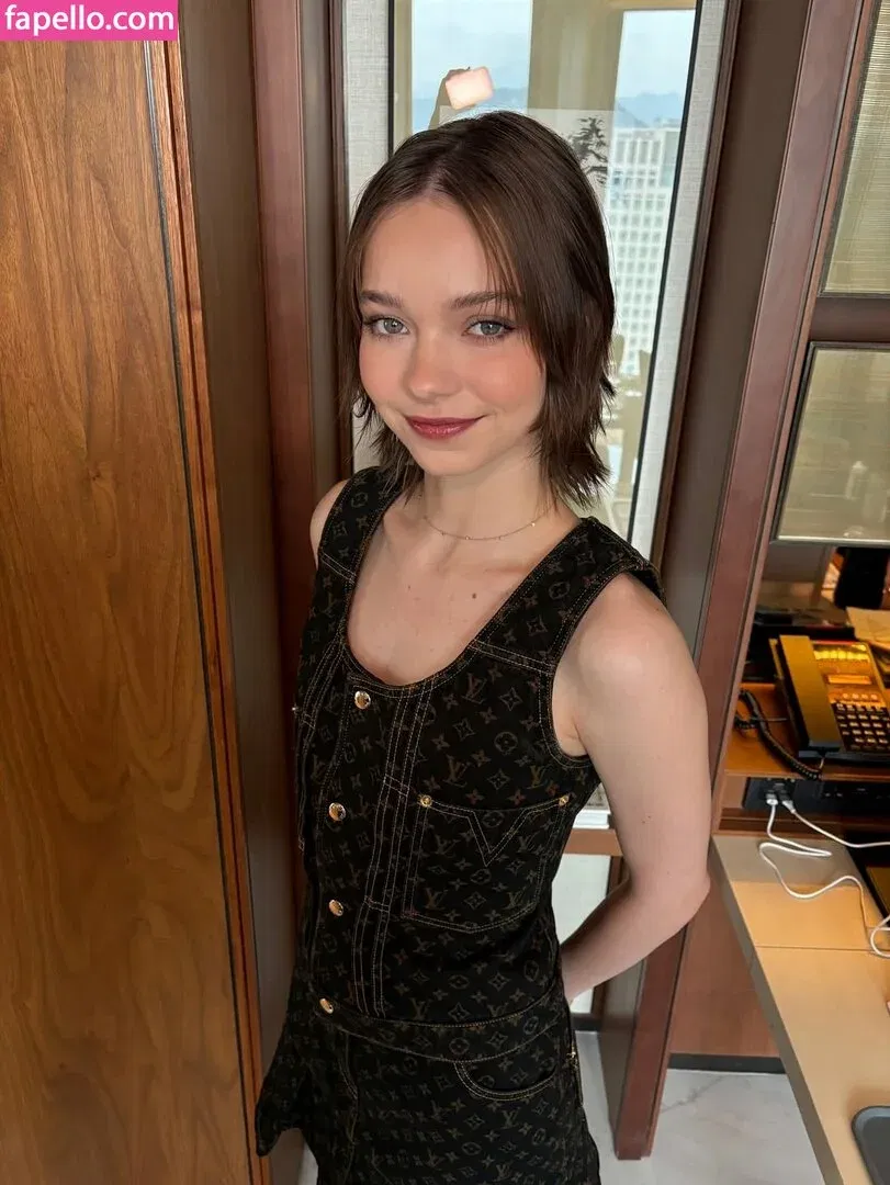 Emma Myers Onlyfans Photo Gallery 