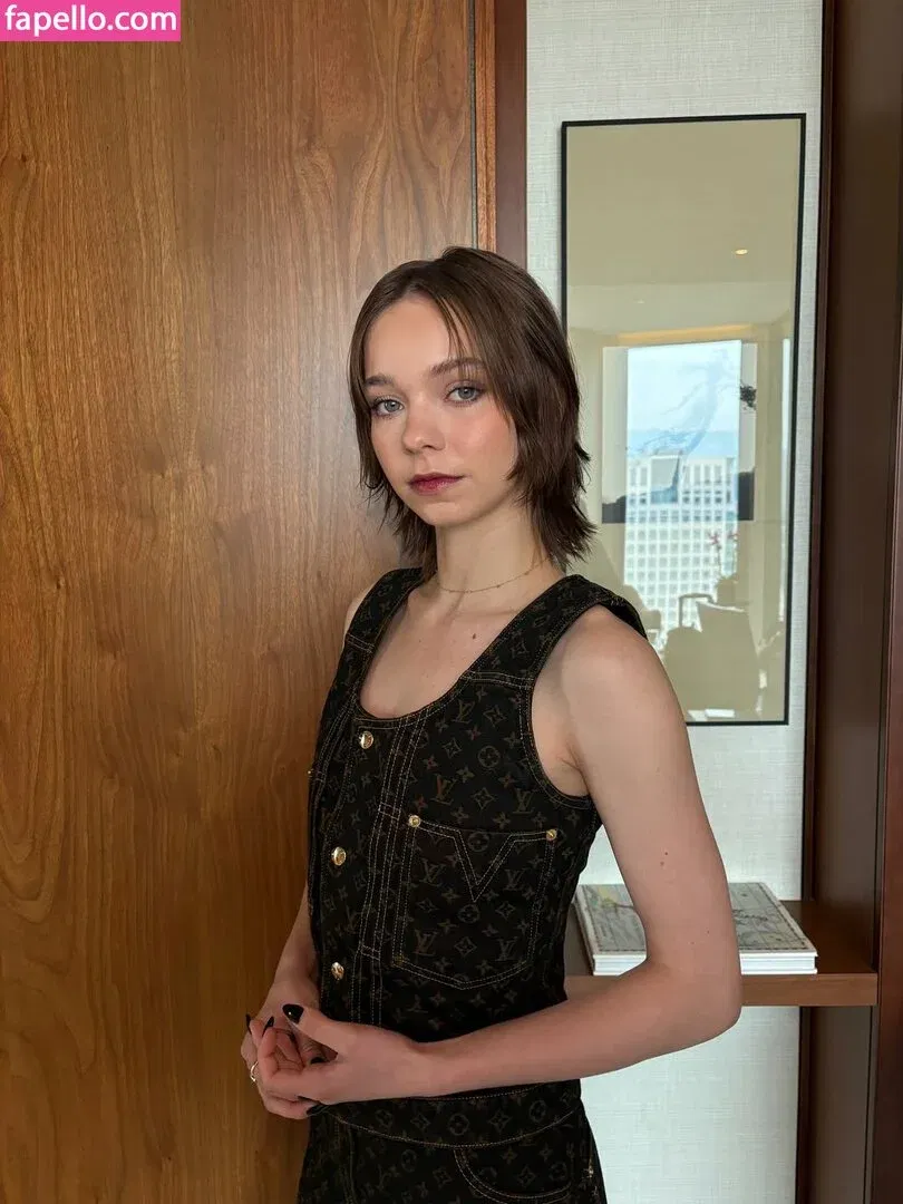 Emma Myers Onlyfans Photo Gallery 