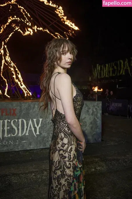 Emma Myers Onlyfans Photo Gallery 