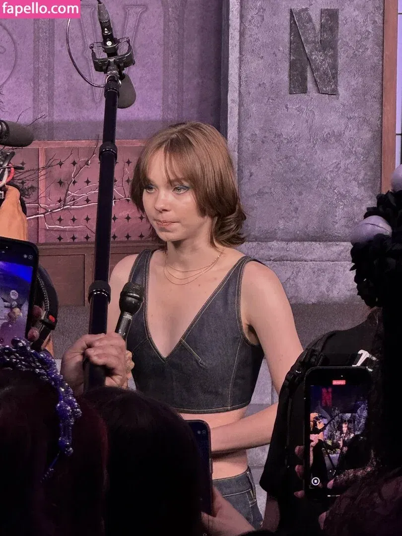 Emma Myers Onlyfans Photo Gallery 